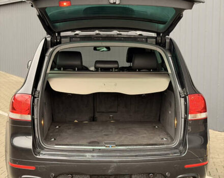 Черный Фольксваген Туарег, объемом двигателя 4.9 л и пробегом 340 тыс. км за 6900 $, фото 83 на Automoto.ua