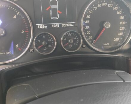 Чорний Фольксваген Туарег, об'ємом двигуна 2.5 л та пробігом 300 тис. км за 5500 $, фото 7 на Automoto.ua