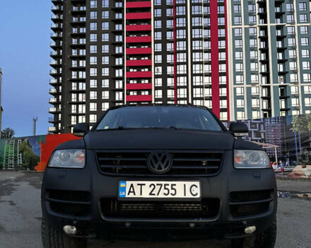 Черный Фольксваген Туарег, объемом двигателя 4.92 л и пробегом 358 тыс. км за 7700 $, фото 12 на Automoto.ua