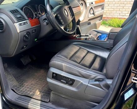 Черный Фольксваген Туарег, объемом двигателя 3.6 л и пробегом 0 тыс. км за 9500 $, фото 2 на Automoto.ua