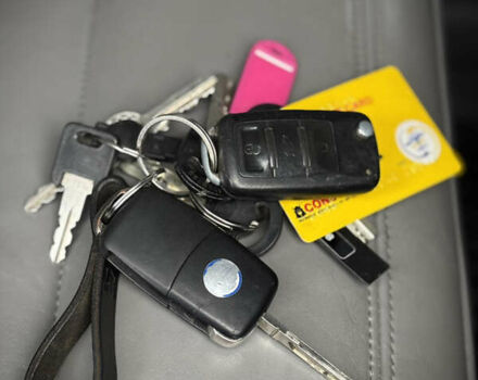 Чорний Фольксваген Туарег, об'ємом двигуна 3.2 л та пробігом 250 тис. км за 7500 $, фото 11 на Automoto.ua