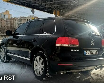 Черный Фольксваген Туарег, объемом двигателя 2.5 л и пробегом 315 тыс. км за 12500 $, фото 2 на Automoto.ua