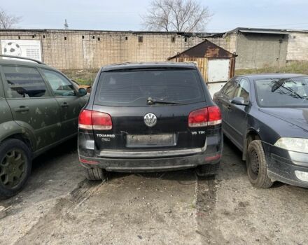 Чорний Фольксваген Туарег, об'ємом двигуна 3 л та пробігом 127 тис. км за 1599 $, фото 1 на Automoto.ua