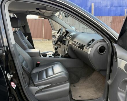 Черный Фольксваген Туарег, объемом двигателя 2.5 л и пробегом 232 тыс. км за 5750 $, фото 16 на Automoto.ua