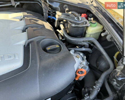 Черный Фольксваген Туарег, объемом двигателя 3 л и пробегом 340 тыс. км за 7500 $, фото 24 на Automoto.ua