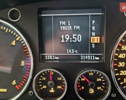 Черный Фольксваген Туарег, объемом двигателя 2.97 л и пробегом 315 тыс. км за 10700 $, фото 13 на Automoto.ua