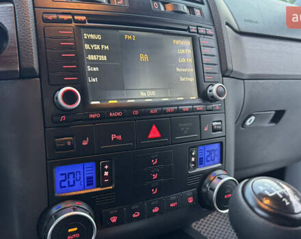 Чорний Фольксваген Туарег, об'ємом двигуна 2.5 л та пробігом 176 тис. км за 9950 $, фото 43 на Automoto.ua