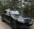 Чорний Фольксваген Туарег, об'ємом двигуна 3 л та пробігом 272 тис. км за 6500 $, фото 5 на Automoto.ua
