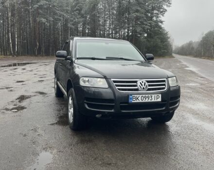Чорний Фольксваген Туарег, об'ємом двигуна 2.5 л та пробігом 351 тис. км за 10000 $, фото 1 на Automoto.ua