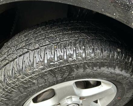 Черный Фольксваген Туарег, объемом двигателя 3 л и пробегом 330 тыс. км за 6800 $, фото 2 на Automoto.ua