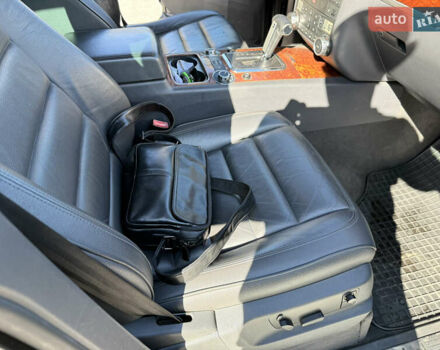 Черный Фольксваген Туарег, объемом двигателя 3 л и пробегом 340 тыс. км за 7500 $, фото 22 на Automoto.ua