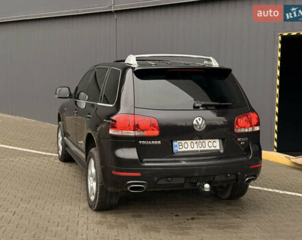 Черный Фольксваген Туарег, объемом двигателя 4.9 л и пробегом 340 тыс. км за 6900 $, фото 81 на Automoto.ua