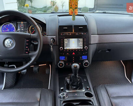 Чорний Фольксваген Туарег, об'ємом двигуна 2.5 л та пробігом 176 тис. км за 9950 $, фото 32 на Automoto.ua