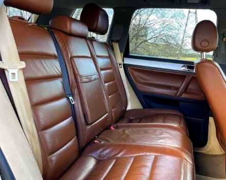 Черный Фольксваген Туарег, объемом двигателя 3 л и пробегом 357 тыс. км за 7440 $, фото 7 на Automoto.ua