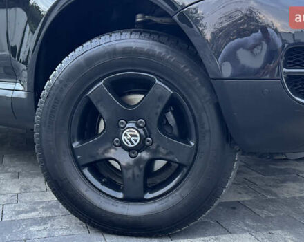 Чорний Фольксваген Туарег, об'ємом двигуна 2.5 л та пробігом 176 тис. км за 9950 $, фото 48 на Automoto.ua