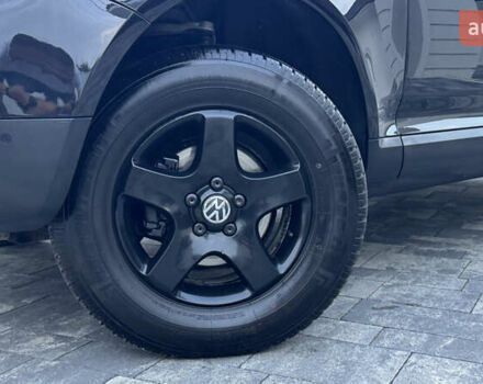 Чорний Фольксваген Туарег, об'ємом двигуна 2.5 л та пробігом 176 тис. км за 9950 $, фото 58 на Automoto.ua