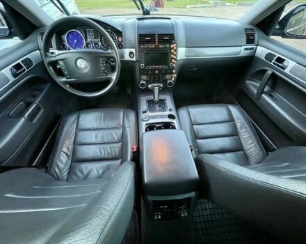 Черный Фольксваген Туарег, объемом двигателя 3 л и пробегом 309 тыс. км за 3200 $, фото 7 на Automoto.ua
