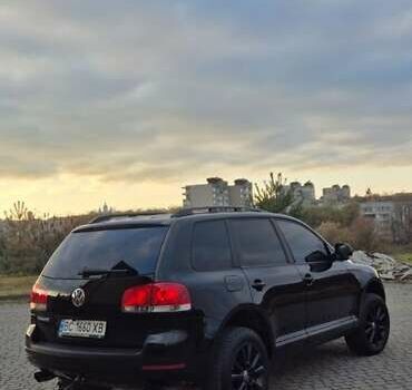 Черный Фольксваген Туарег, объемом двигателя 2.97 л и пробегом 343 тыс. км за 10000 $, фото 5 на Automoto.ua