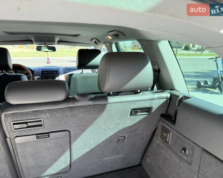 Черный Фольксваген Туарег, объемом двигателя 3 л и пробегом 340 тыс. км за 7500 $, фото 20 на Automoto.ua