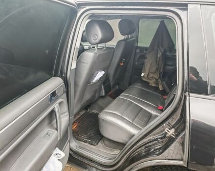 Черный Фольксваген Туарег, объемом двигателя 3 л и пробегом 400 тыс. км за 7200 $, фото 5 на Automoto.ua