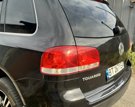 Чорний Фольксваген Туарег, об'ємом двигуна 3 л та пробігом 230 тис. км за 14000 $, фото 18 на Automoto.ua