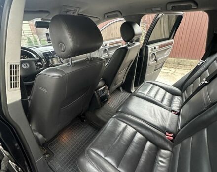 Черный Фольксваген Туарег, объемом двигателя 3 л и пробегом 490 тыс. км за 5700 $, фото 8 на Automoto.ua