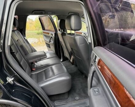 Черный Фольксваген Туарег, объемом двигателя 2.5 л и пробегом 285 тыс. км за 6250 $, фото 16 на Automoto.ua