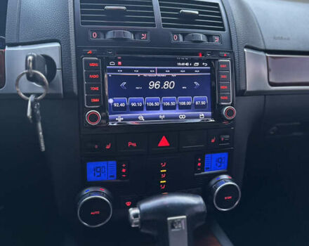 Чорний Фольксваген Туарег, об'ємом двигуна 3.2 л та пробігом 520 тис. км за 7600 $, фото 3 на Automoto.ua