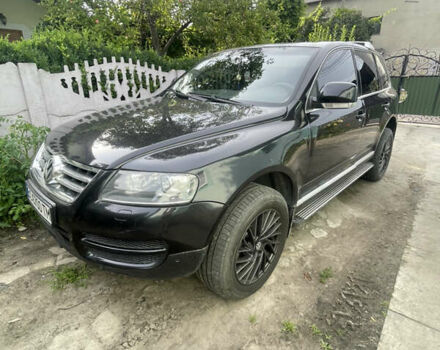 Черный Фольксваген Туарег, объемом двигателя 2.46 л и пробегом 330 тыс. км за 10500 $, фото 13 на Automoto.ua