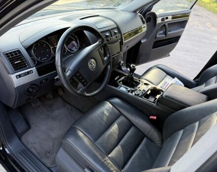 Черный Фольксваген Туарег, объемом двигателя 2.5 л и пробегом 232 тыс. км за 5950 $, фото 14 на Automoto.ua