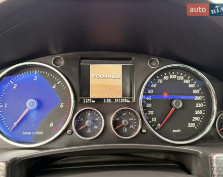 Черный Фольксваген Туарег, объемом двигателя 4.9 л и пробегом 340 тыс. км за 6900 $, фото 113 на Automoto.ua