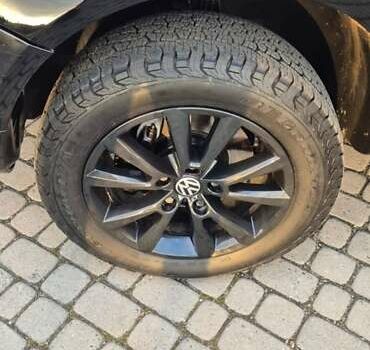 Черный Фольксваген Туарег, объемом двигателя 2.97 л и пробегом 343 тыс. км за 10000 $, фото 22 на Automoto.ua