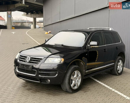 Черный Фольксваген Туарег, объемом двигателя 4.9 л и пробегом 340 тыс. км за 6900 $, фото 40 на Automoto.ua
