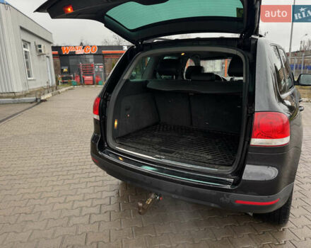 Черный Фольксваген Туарег, объемом двигателя 2.97 л и пробегом 421 тыс. км за 8000 $, фото 14 на Automoto.ua