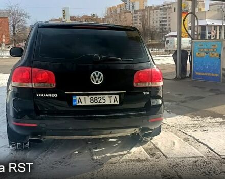 Черный Фольксваген Туарег, объемом двигателя 2.5 л и пробегом 315 тыс. км за 12500 $, фото 3 на Automoto.ua