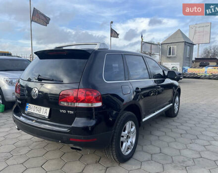 Черный Фольксваген Туарег, объемом двигателя 4.92 л и пробегом 350 тыс. км за 6500 $, фото 3 на Automoto.ua