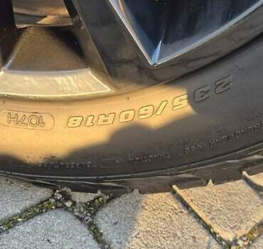 Черный Фольксваген Туарег, объемом двигателя 2.97 л и пробегом 343 тыс. км за 10000 $, фото 20 на Automoto.ua