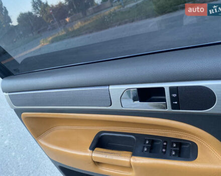 Черный Фольксваген Туарег, объемом двигателя 3 л и пробегом 340 тыс. км за 11000 $, фото 18 на Automoto.ua