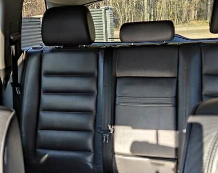 Чорний Фольксваген Туарег, об'ємом двигуна 3 л та пробігом 365 тис. км за 10700 $, фото 15 на Automoto.ua