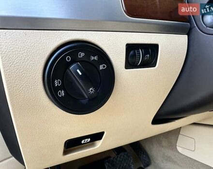 Черный Фольксваген Туарег, объемом двигателя 3.2 л и пробегом 165 тыс. км за 9999 $, фото 18 на Automoto.ua