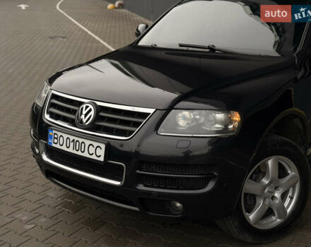 Черный Фольксваген Туарег, объемом двигателя 4.9 л и пробегом 340 тыс. км за 6900 $, фото 13 на Automoto.ua
