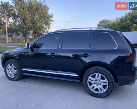 Черный Фольксваген Туарег, объемом двигателя 3 л и пробегом 340 тыс. км за 11000 $, фото 3 на Automoto.ua