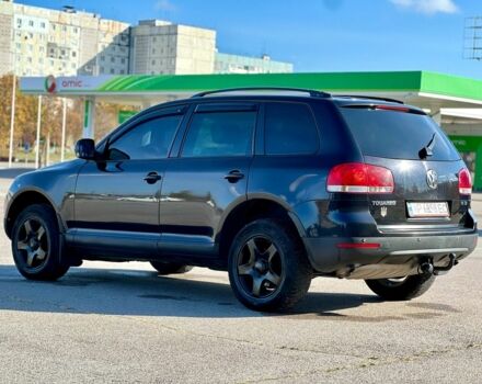 Черный Фольксваген Туарег, объемом двигателя 3 л и пробегом 295 тыс. км за 6900 $, фото 5 на Automoto.ua