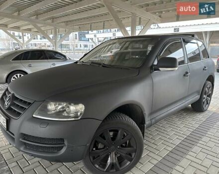 Чорний Фольксваген Туарег, об'ємом двигуна 3.2 л та пробігом 520 тис. км за 7600 $, фото 2 на Automoto.ua