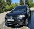 Черный Фольксваген Туарег, объемом двигателя 4.9 л и пробегом 281 тыс. км за 9999 $, фото 2 на Automoto.ua