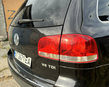 Чорний Фольксваген Туарег, об'ємом двигуна 3 л та пробігом 230 тис. км за 14000 $, фото 17 на Automoto.ua