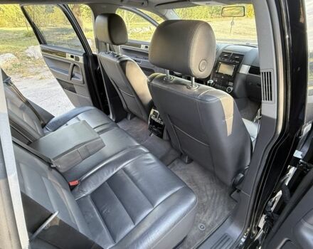 Черный Фольксваген Туарег, объемом двигателя 2.5 л и пробегом 232 тыс. км за 5950 $, фото 17 на Automoto.ua