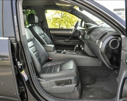 Черный Фольксваген Туарег, объемом двигателя 3 л и пробегом 215 тыс. км за 3333 $, фото 10 на Automoto.ua