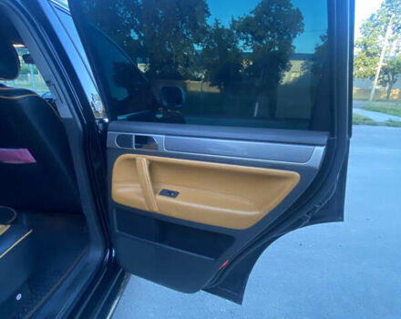 Черный Фольксваген Туарег, объемом двигателя 3 л и пробегом 340 тыс. км за 11000 $, фото 24 на Automoto.ua