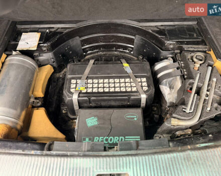 Черный Фольксваген Туарег, объемом двигателя 4.9 л и пробегом 340 тыс. км за 6900 $, фото 84 на Automoto.ua